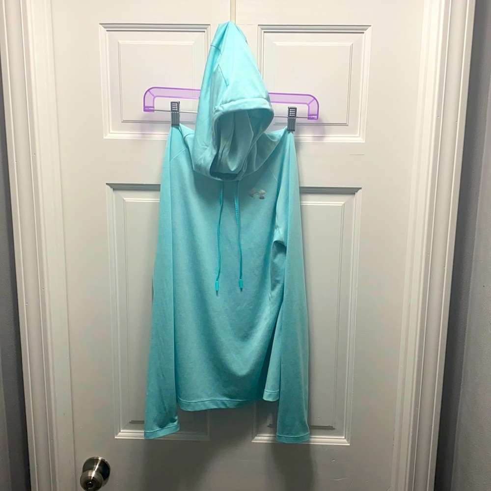 Under Armour Heat Gear hooded shirt